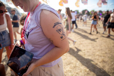 sfeerspons tattoo